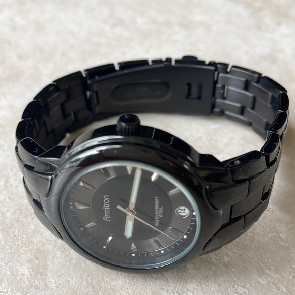 Armitron lady battery water resistant 100ft gunmetal w/date - Picture 3 of 7